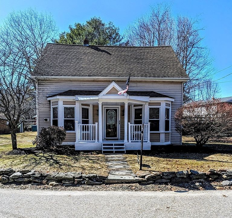 1st image of 4 Intervale Rd