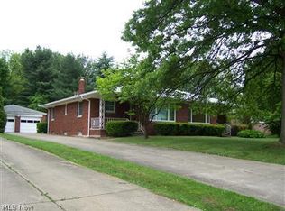 110-112 Kenridge Rd, Akron, OH 44333