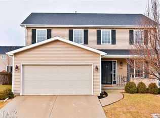 1081 Canyon Creek Rd, Normal, IL 61761