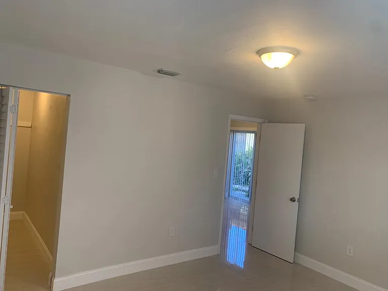 1531 NE 117th St #1 — Photo 7