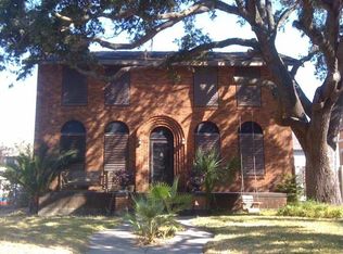 3812 Avenue P 1/2, Galveston, TX 77550