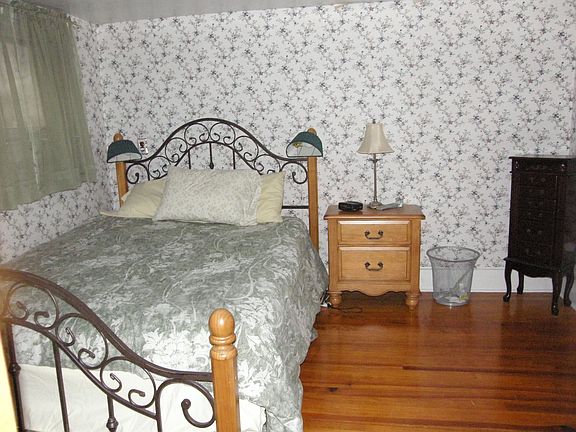 Bedroom #1