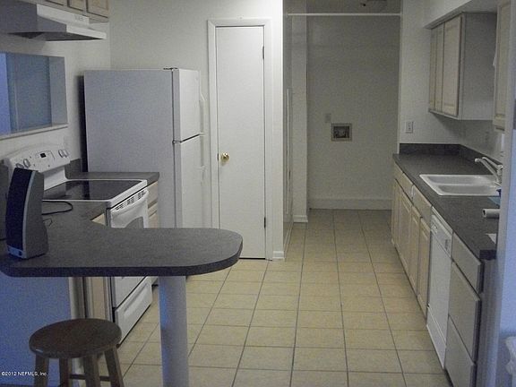 5th image of 2370 Indigo Ave