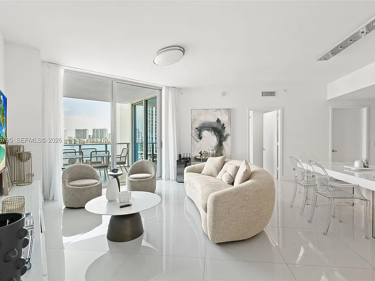 17111 Biscayne Blvd #603 — Photo 9