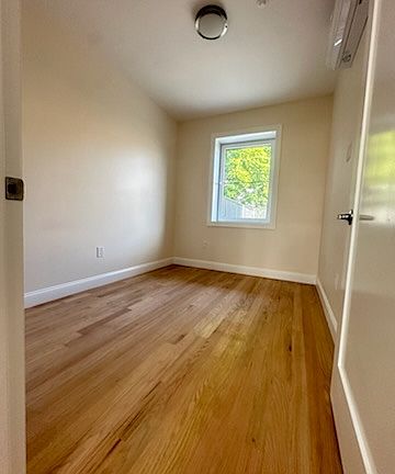 3rd image of 125 Bay 8 St #2