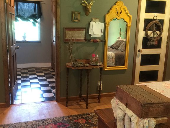 5th image of 1121 Madison St #530