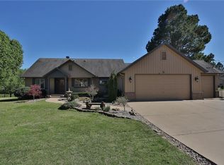 4 Scotsdale Pl, Bella Vista, AR 72715