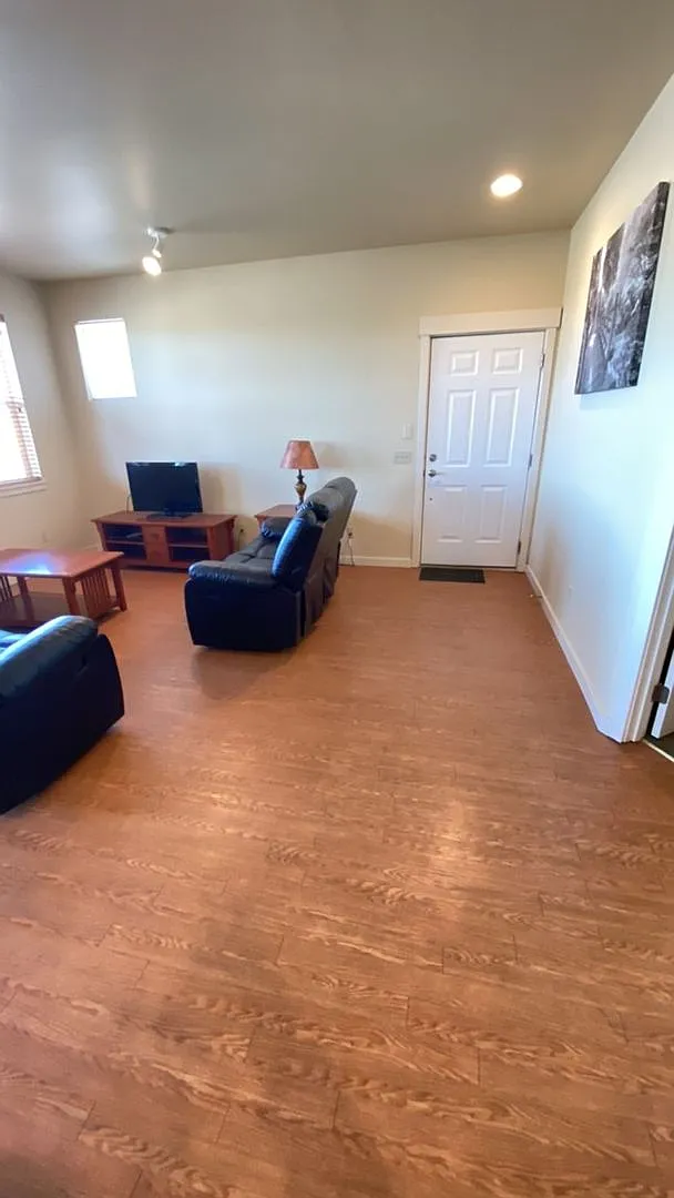The Bridges at Moses Pointe - Furnished and FREE April Rent — Photo 4