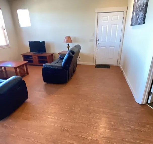 4395 Westshore Dr NE #103 — Photo 4