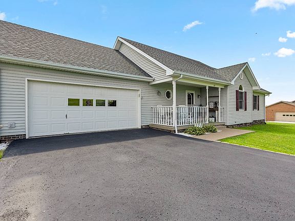 2nd image of 109 Windward Ln