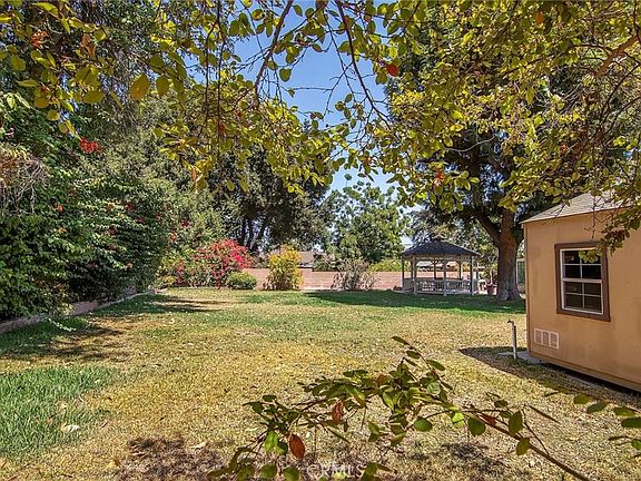 4th image of 1321 Silver Maple Dr