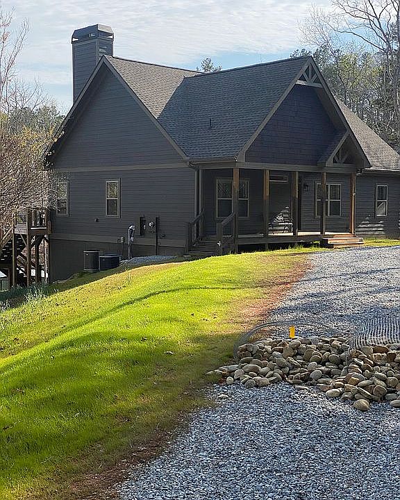 2nd image of 220 Piney Grove Point