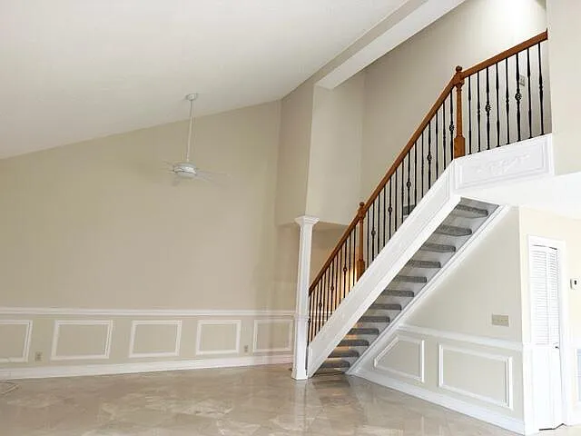 3021 Florida Blvd — Photo 32