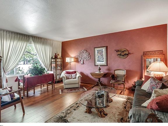 5th image of 11602 N 61st Ave