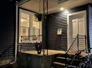 802 E Green St APT 1, Urbana, IL