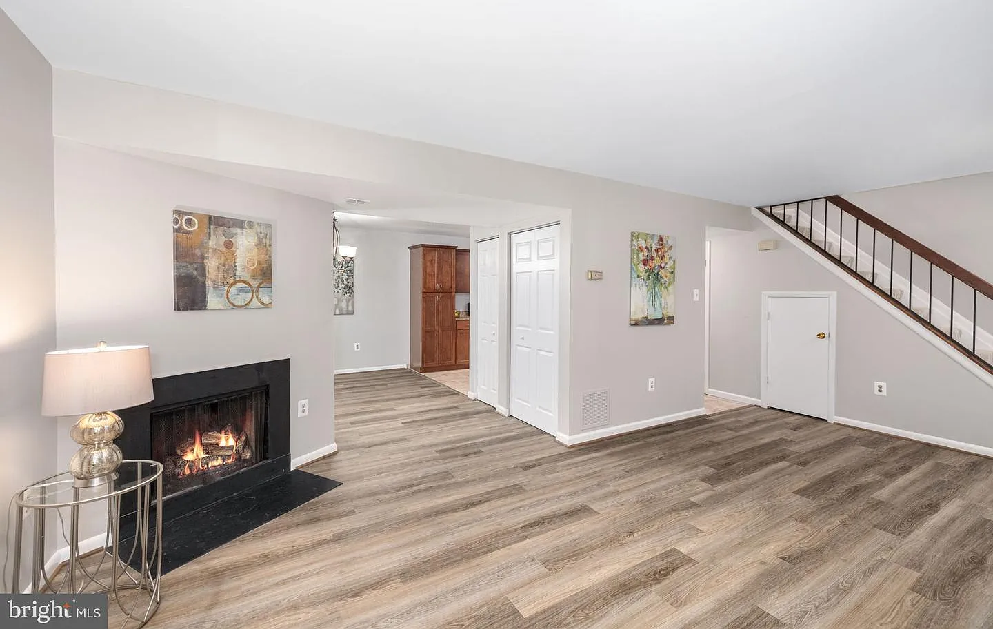 3 bed, 1.5 bath, 1300 sqft, $2,950 — Photo 3