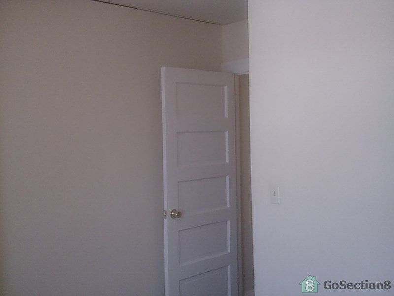 1st image of 1527 Willow St
