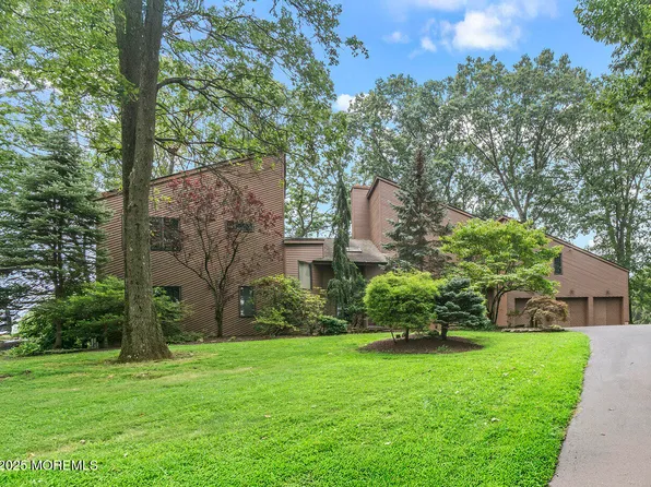 31 Thompson Grove Road, Freehold, NJ 07728