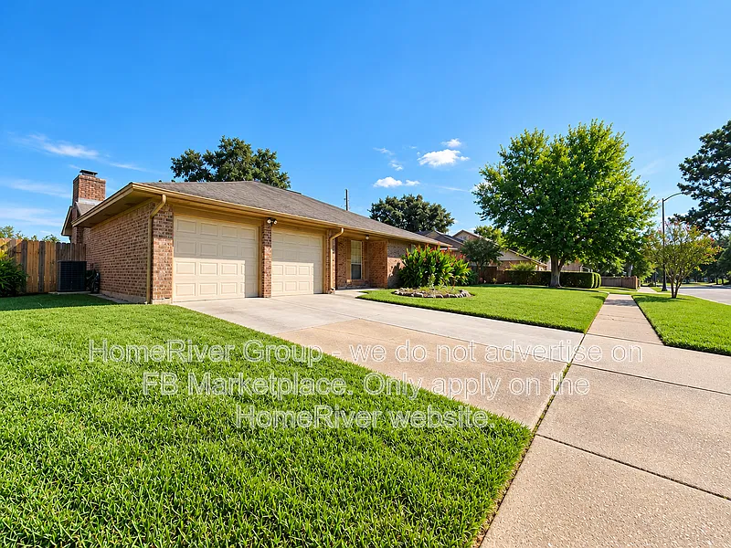3 bed, 2.0 bath, 1614 sqft, $1,950 — Photo 2