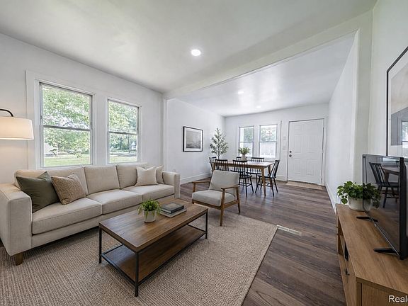 2nd image of 18486 Trinity St