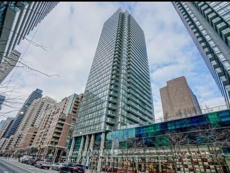 1st image of 37 Grosvenor St #1504