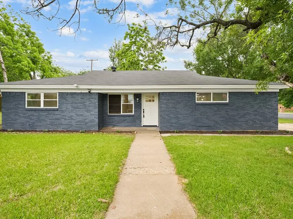 861 Woodcrest Dr, Hurst, TX 76053