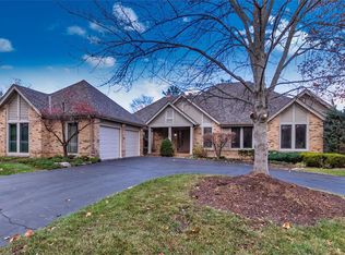 609 Aspen Ridge Ct, Chesterfield, MO 63017