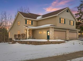 1482 Riverside Dr UNIT 1482, River Falls, WI 54022