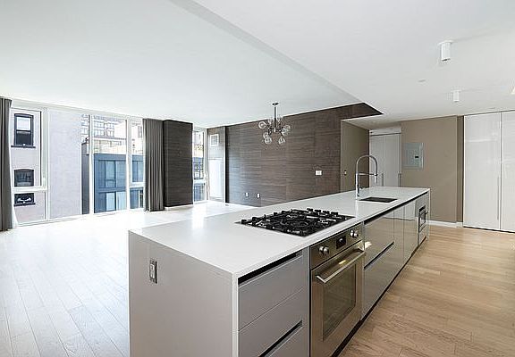 5th image of 540 W 49th St Ph 6N