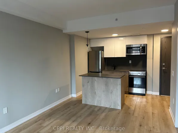 70 King St E, Oshawa, ON
