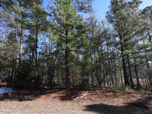 212 Amelia Dr, McCormick, SC 29835