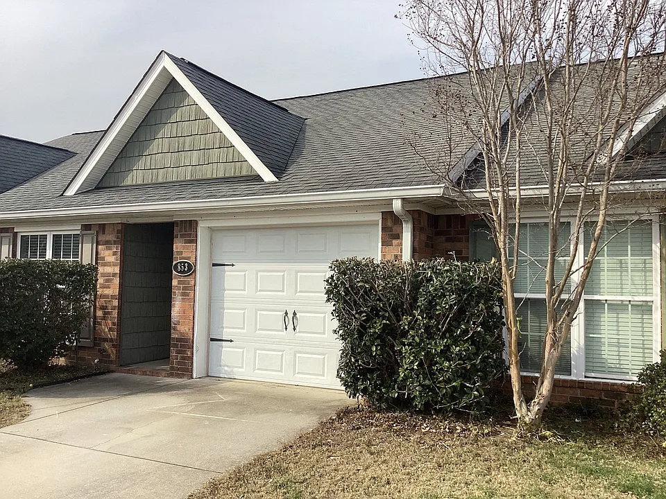 853 Bryan Cir