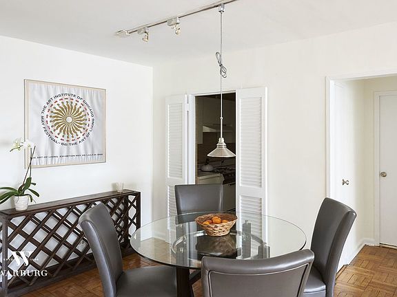 2nd image of 77 W 55th St APT 14J