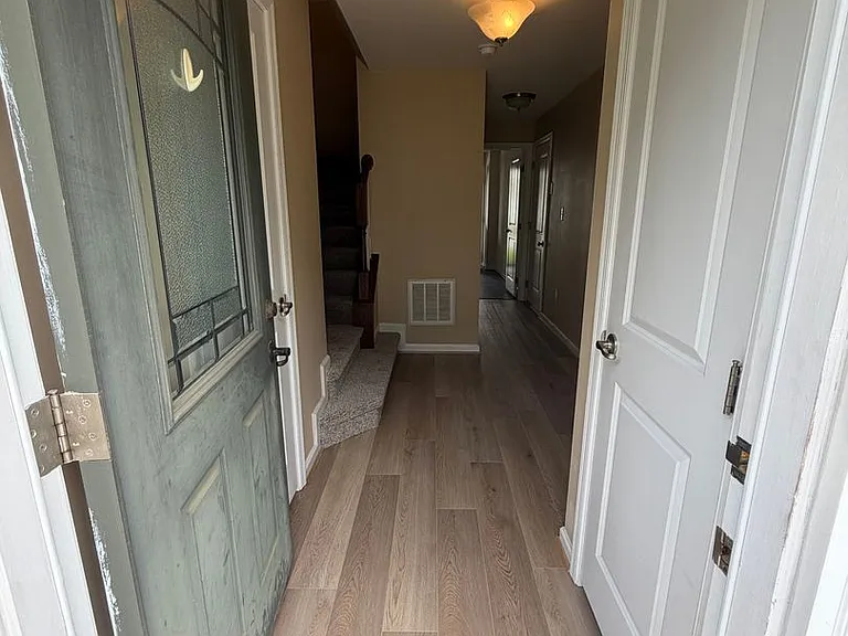 4376 Pickney Ln — Photo 3