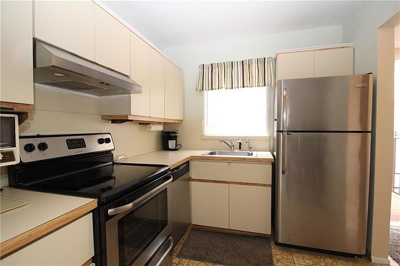 1st image of 7502 NW 30th Pl APT 419