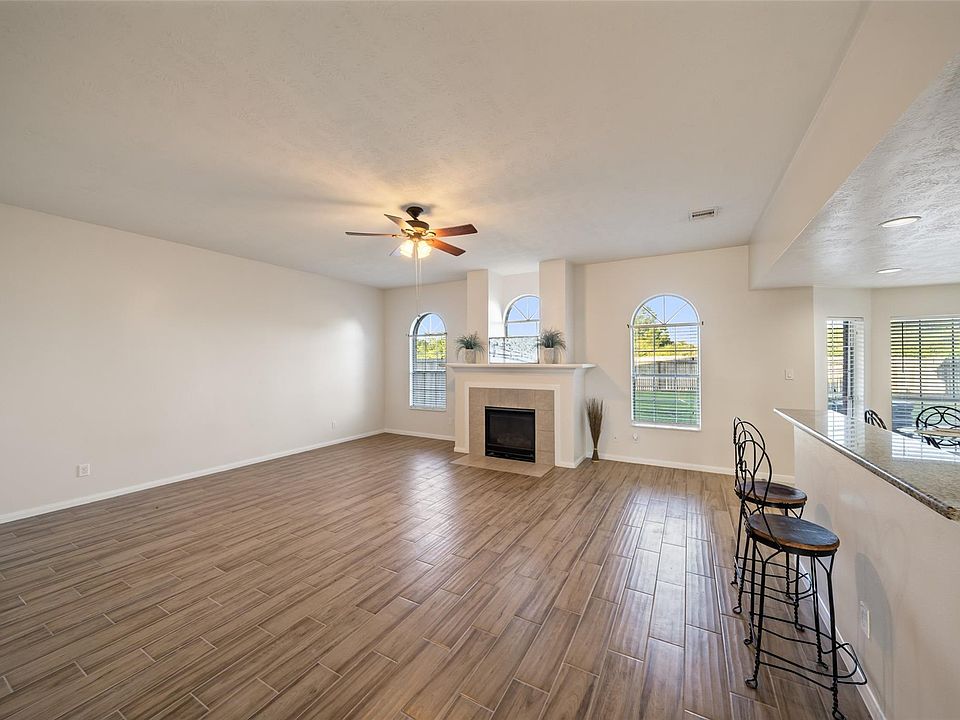 3223 Longhorn Cir, Manvel, TX 77578 | MLS #22307905 | Zillow