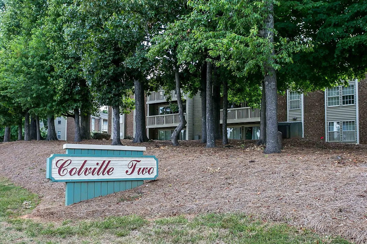 Building Photo - 1610D Arlyn Cir