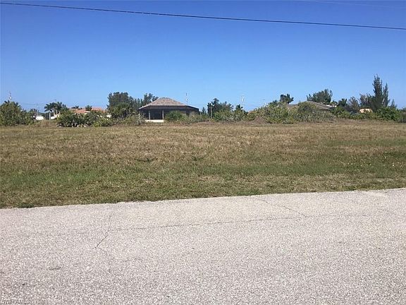 2nd image of 904 NW 36th Ave