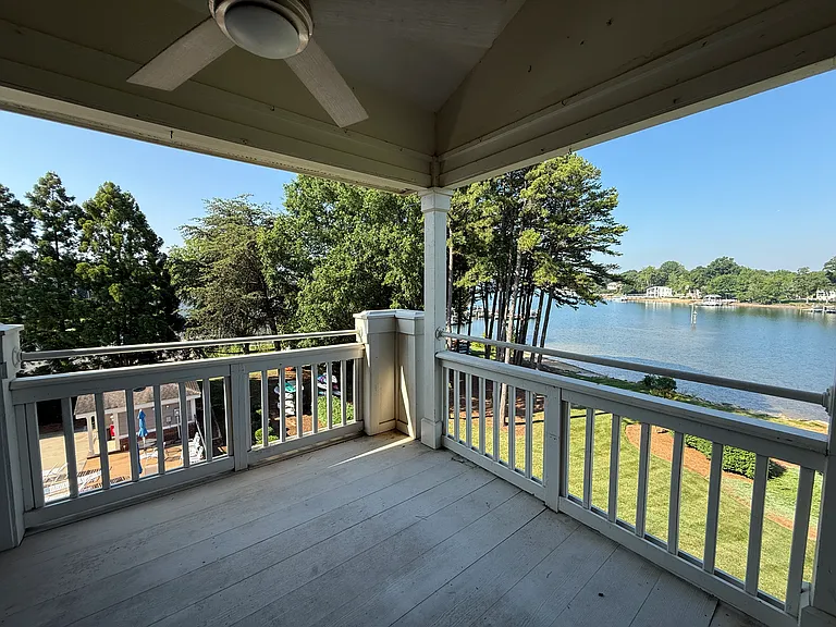 7834 Village Harbor Dr — Photo 32