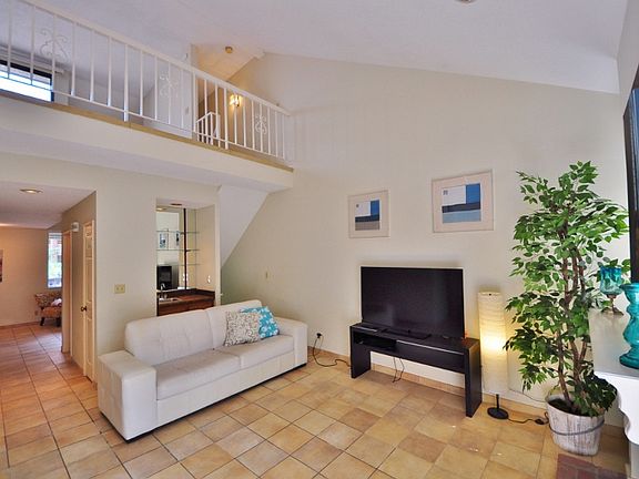 5th image of 330 Cordova St Unit 312