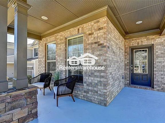 3rd image of 1025 Applegate Dr