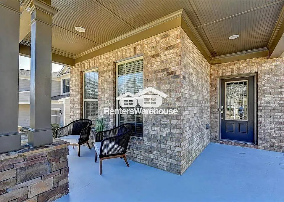 1025 Applegate Dr