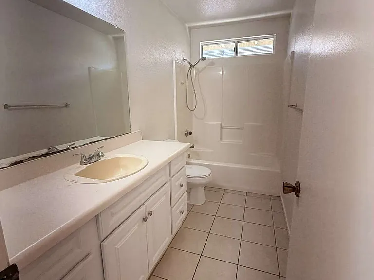 283 Nickel St — Photo 8