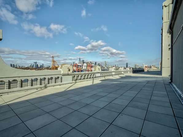 160 Imlay Street image 16 of 23