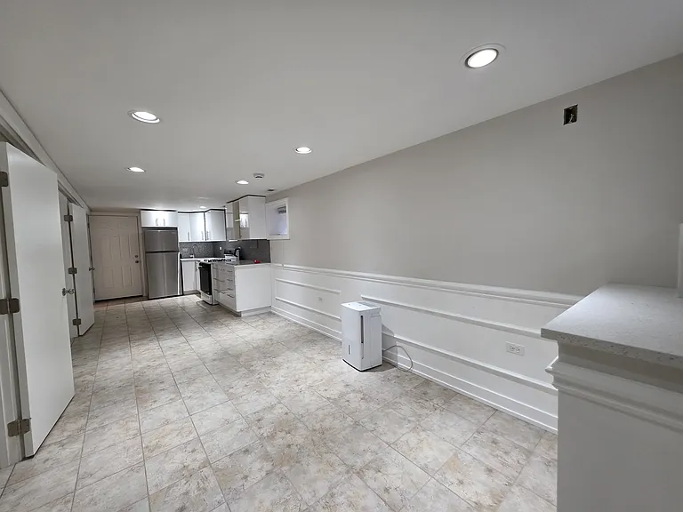 3648 W George St #G — Photo 5