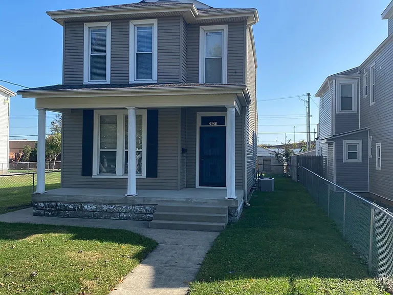 2821 S 3rd St — Photo 1