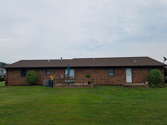 2nd image of 411 S Bradley Dr