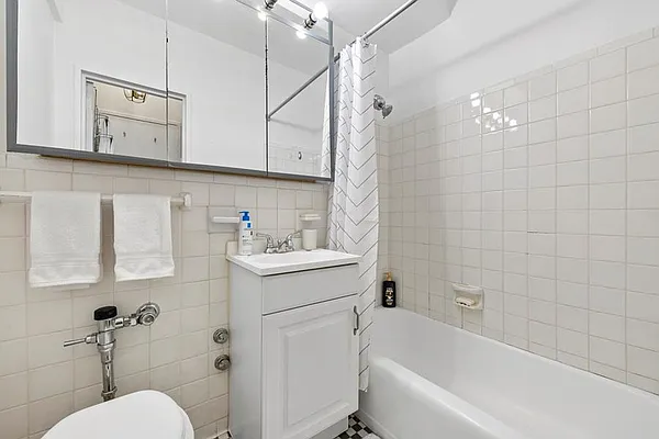Rented by Douglas Elliman | media 5