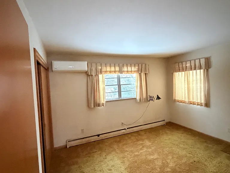 208 Southridge Rd — Photo 20