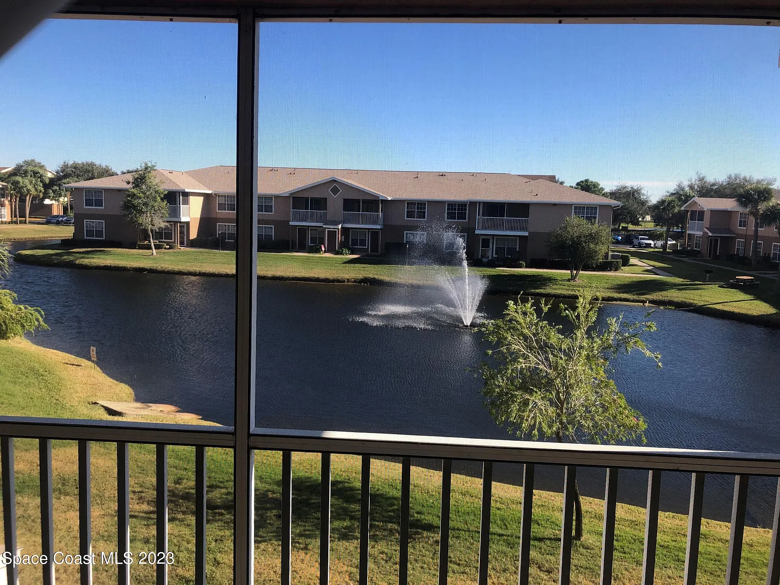 1 bed, 1.0 bath, 767 sqft, $1,650 — Photo 2